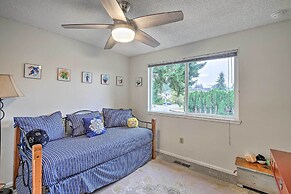 Spacious Kent Getaway w/ Yard, Deck + Grill!