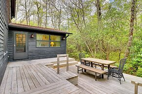 Chic Highlands Cabin Retreat w/ Deck + Office!