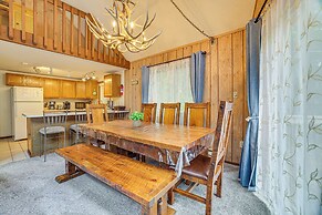 < 1 Mi to Lake Wallenpaupack: Poconos Cabin Rental