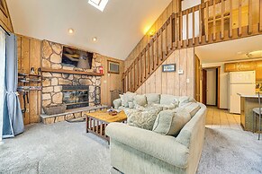 6 Mi to Skiing: Poconos Winter Escape!