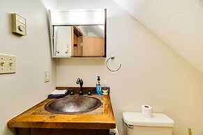 < 1 Mi to Lake Wallenpaupack: Poconos Cabin Rental