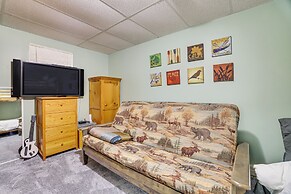 < 1 Mi to Lake Wallenpaupack: Poconos Cabin Rental