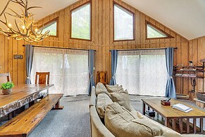 < 1 Mi to Lake Wallenpaupack: Poconos Cabin Rental