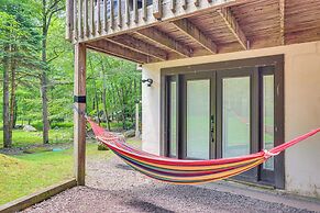 6 Mi to Skiing: Poconos Winter Escape!