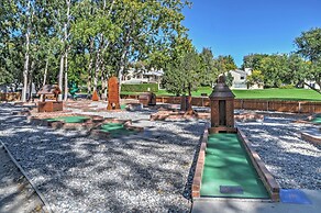 Gorgeous Wapato Point Lakehouse w/ Private Hot Tub