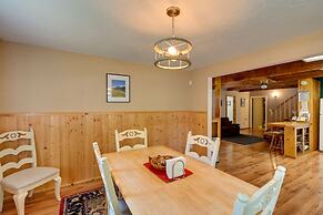 Cozy Ashford Home - 5 Mi to Rainier Nat'l Park!