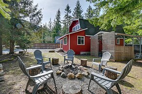 Cozy Ashford Home - 5 Mi to Rainier Nat'l Park!