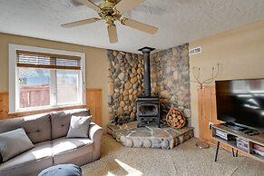 Cozy Ashford Home - 5 Mi to Rainier Nat'l Park!