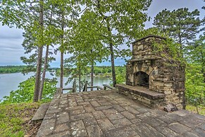 Private Dock & Slip: Lake Hamilton Hideaway!