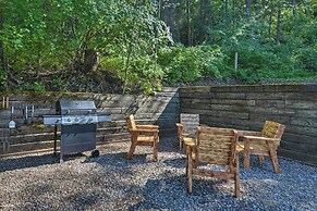 Alpine Adventures: Cozy Log Cabin w/ Deck & Views!