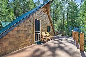 Alpine Adventures: Cozy Log Cabin w/ Deck & Views!