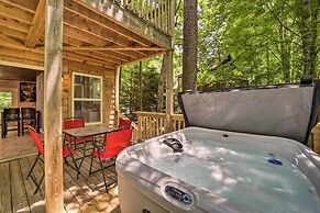 Cozy Whittier Cabin + Yard & Hot Tub, Pets Welcome