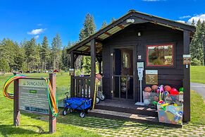 Condo w/ Outdoor Heated Pool + Hot Tub Access!