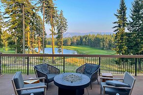 Condo w/ Outdoor Heated Pool + Hot Tub Access!