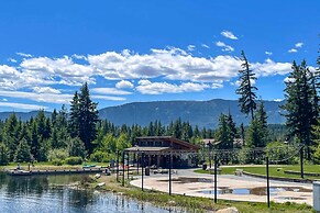 Condo w/ Outdoor Heated Pool + Hot Tub Access!