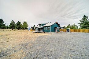 Unique Country Farmhouse Near Lake Roosevelt