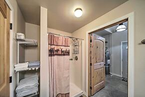 Unique Country Farmhouse Near Lake Roosevelt