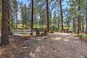 Romantic Riverfront Cottage - 1 Mile to Winthrop!