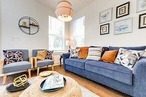 1 Mi to Downtown: Modern Ocean Springs Cottage