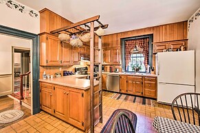 Beautiful Historic House In Amish Country