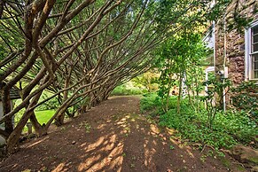 Beautiful Historic House In Amish Country