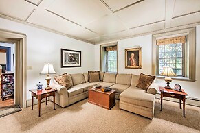 Beautiful Historic House In Amish Country