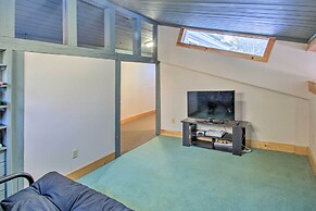 Inviting Countryside Home: 4 Mi to Long Lake!