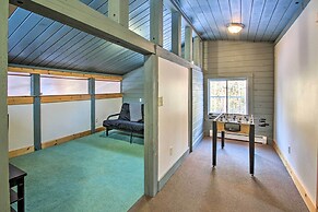 Inviting Countryside Home: 4 Mi to Long Lake!