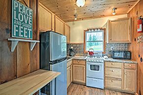Pet-friendly Charlevoix Cabin: Walk to Lakefront!