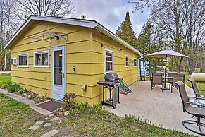 Pet-friendly Charlevoix Cabin: Walk to Lakefront!