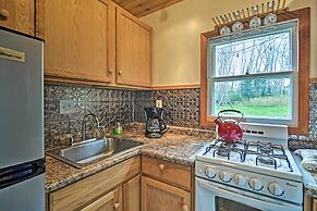 Pet-friendly Charlevoix Cabin: Walk to Lakefront!