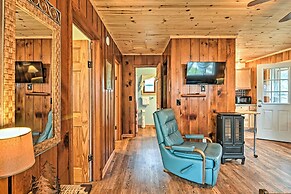Pet-friendly Charlevoix Cabin: Walk to Lakefront!