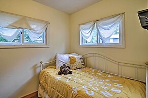 Pet-friendly Charlevoix Cabin: Walk to Lakefront!