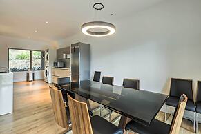 Sleek & Spacious Incline Village Hideaway!