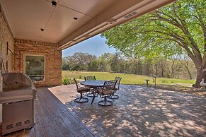 Luxury 16-acre Ranch w/ Private Pond & Spa!