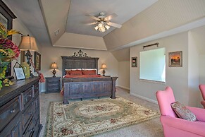 16-acre Ranch in Pilot Point w/ Private Pond & Spa