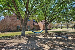 16-acre Ranch in Pilot Point w/ Private Pond & Spa