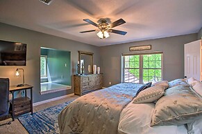 16-acre Ranch in Pilot Point w/ Private Pond & Spa