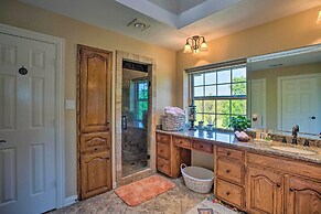 16-acre Ranch in Pilot Point w/ Private Pond & Spa