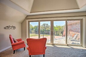 16-acre Ranch in Pilot Point w/ Private Pond & Spa