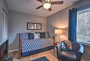 Condo w/ Sunroom, Near Downtown Hendersonville!