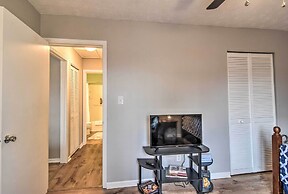 Condo w/ Sunroom, Near Downtown Hendersonville!