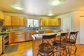 Hillside Anchorage Home by Hiking & Biking Trails!