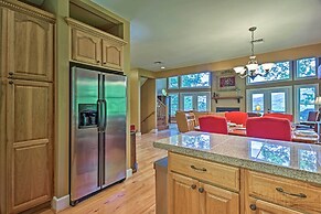 Mountain View Home: Hike, Raft, Golf + More!