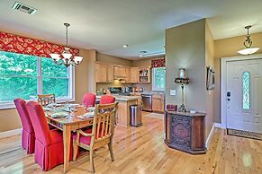 Mountain View Home: Hike, Raft, Golf + More!