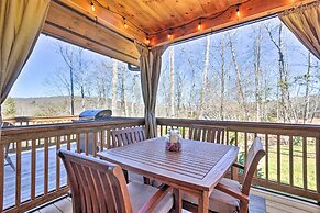 Modern Cabin w/ Deck, Grill & Chinquapin Amenities