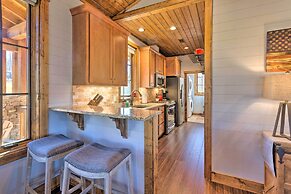 Modern Cabin w/ Deck, Grill & Chinquapin Amenities