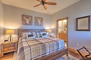 Modern Cabin w/ Deck, Grill & Chinquapin Amenities