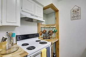 Dallas Condo w/ Pool Access - Walk to Knox Street!