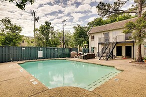 Dallas Condo w/ Pool Access - Walk to Knox Street!